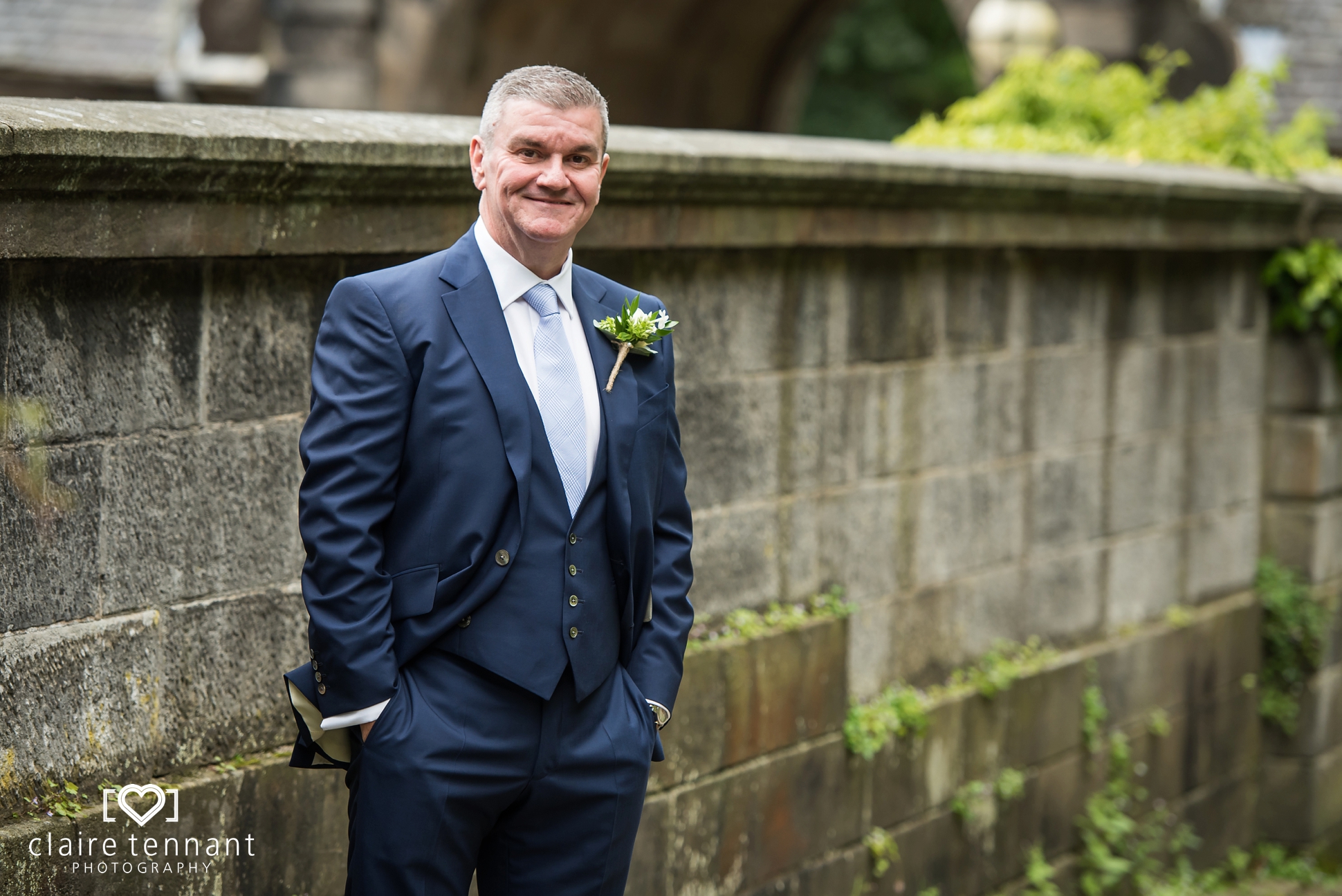 groom before pollok house wedding 