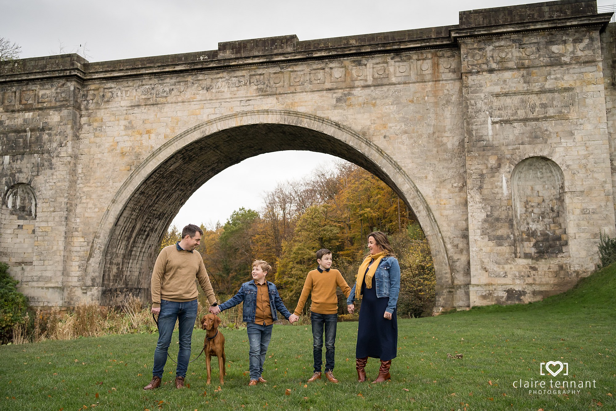 natural family shoot in Dalkeith